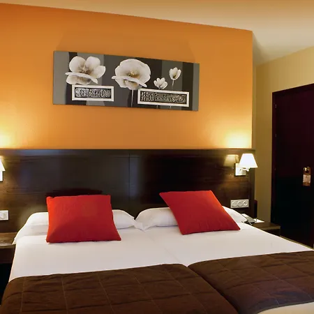 Colon Hotell 2*