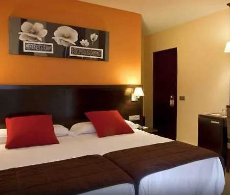 Colon Hotell 2*