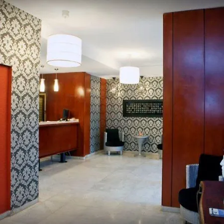 Colon Hotel 2*