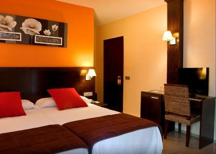 Colon 2* Кордова